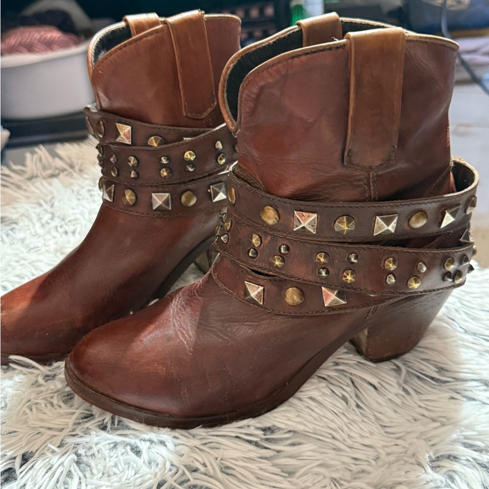 Coral boots size 10, like new - Picture 4 of 8